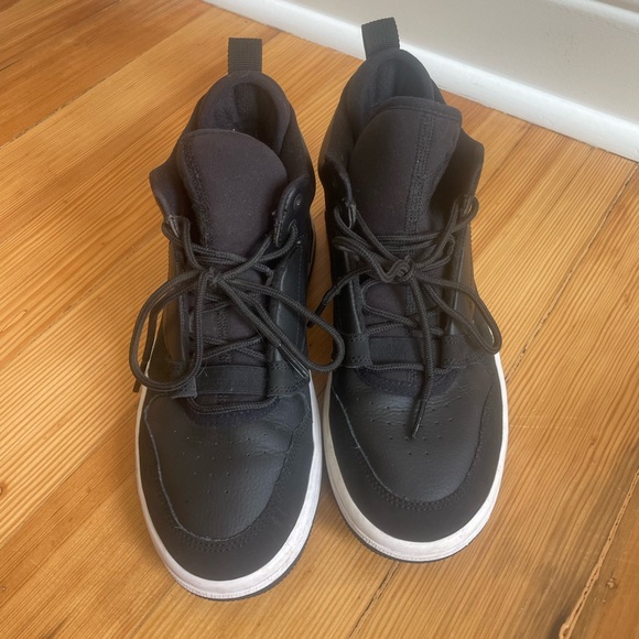 Air Jordan’s (Nike) - black high tops - youth size 6.5 (fits a women’s 8) - Picture 2 of 5